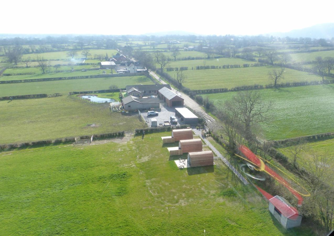 Honeypot Hideaways Luxury Glamping - Exclusively For Adults Hotel Chester Exterior photo