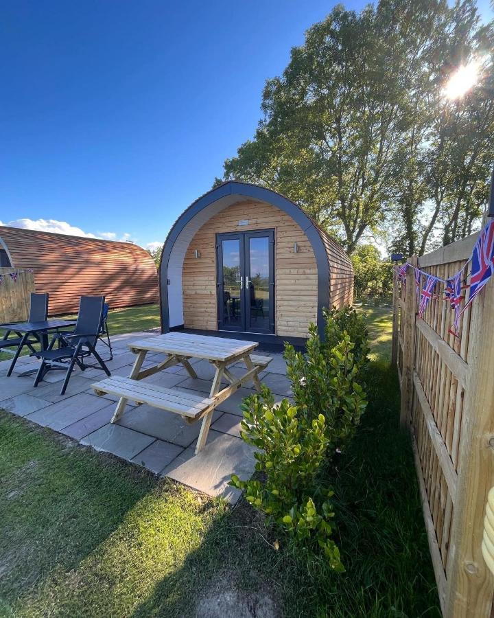 Honeypot Hideaways Luxury Glamping - Exclusively For Adults Hotel Chester Exterior photo
